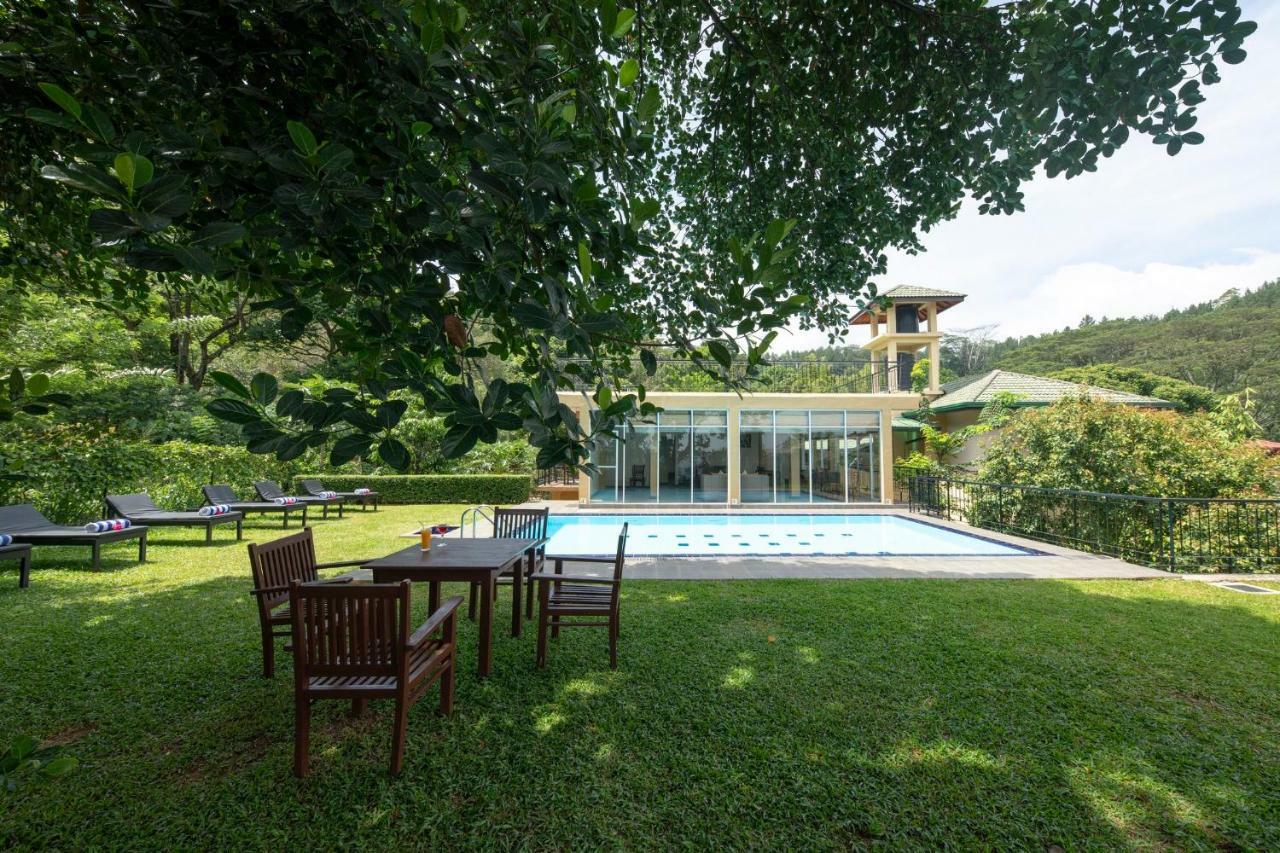 Melheim Kandy Villas Exterior photo