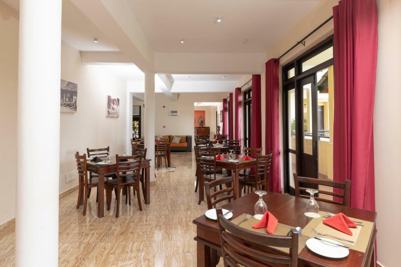 Melheim Kandy Villas Exterior photo